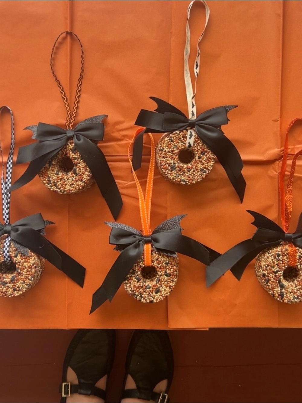 Mini birdseed wreaths for fall 🐦‍⬛🍂